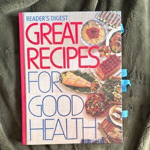 Reader's Digest Great Recipes for Good Health Cookbook - Red & Blue Cover